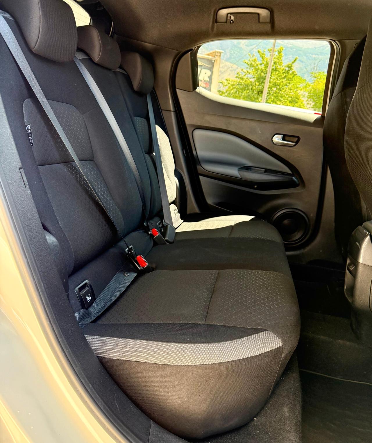 Nissan Juke 1.0 DIG-T 114 CV N-Connecta