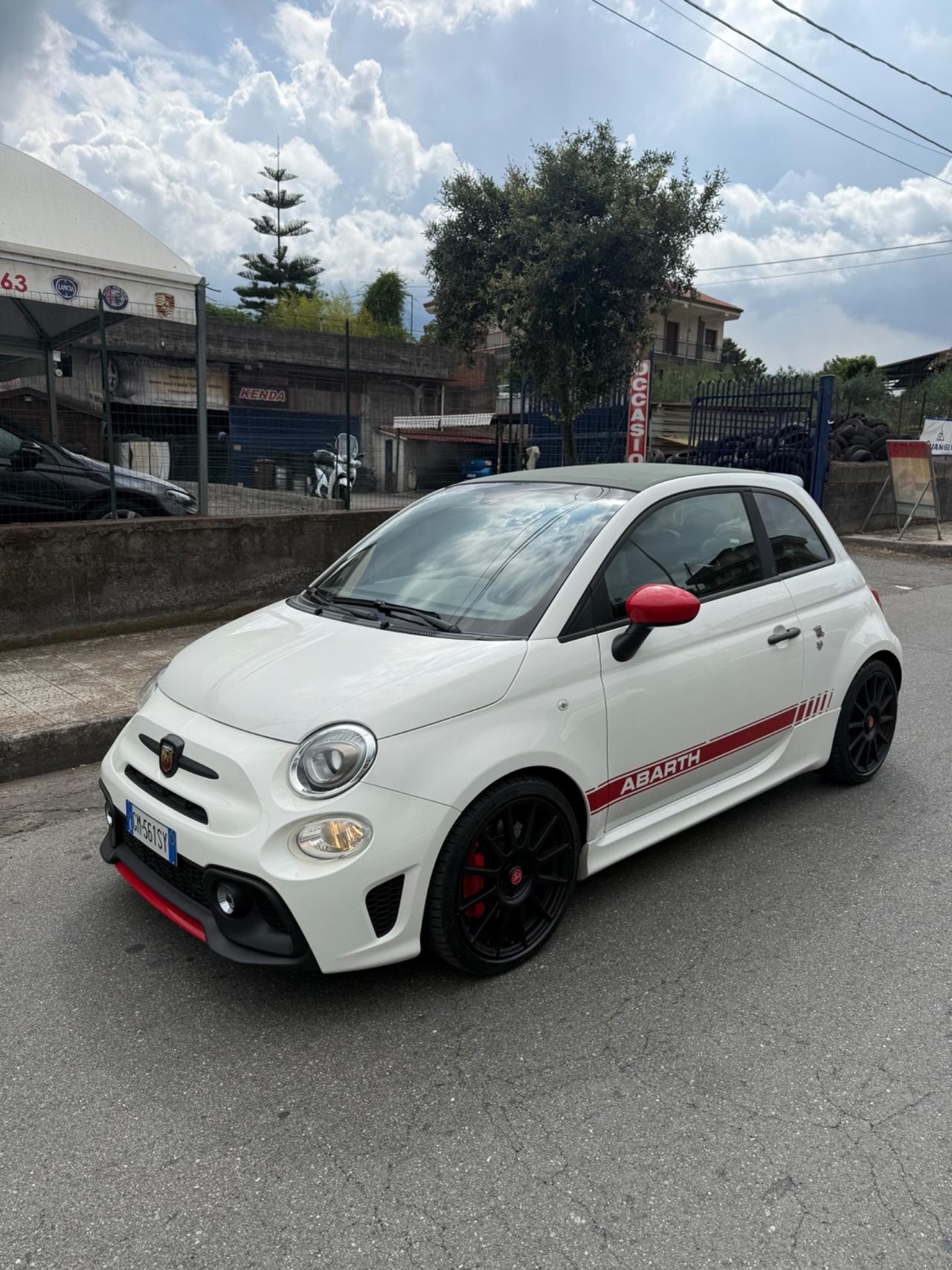 Abarth 595 C 1.4 Turbo T-Jet 180 CV Competizione