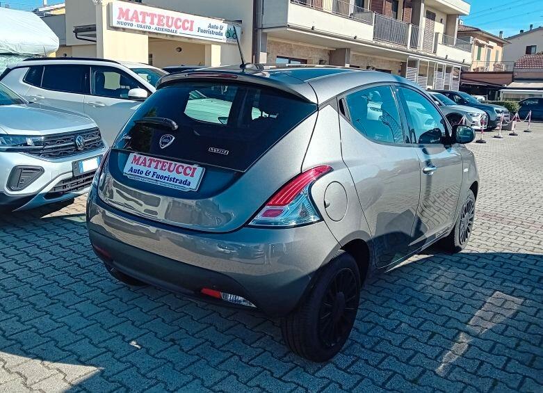 LANCIA YPSILON 1.0 HYBRID 70 CV S&S GOLD