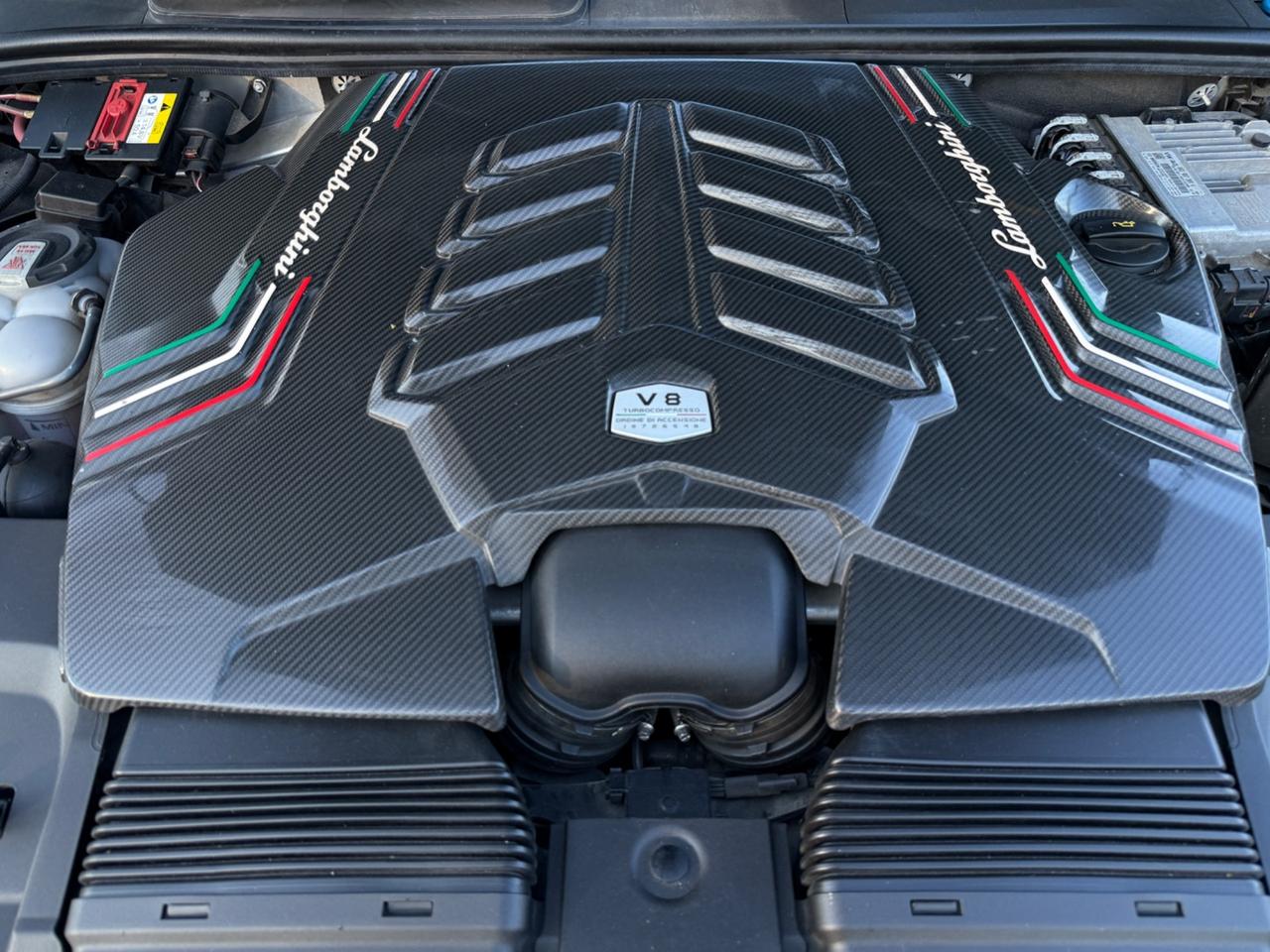 Lamborghini Urus 4.0 - prezzo top italia con iva e garanzia