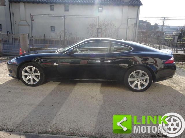 JAGUAR XK 4.2 V8 Coupé