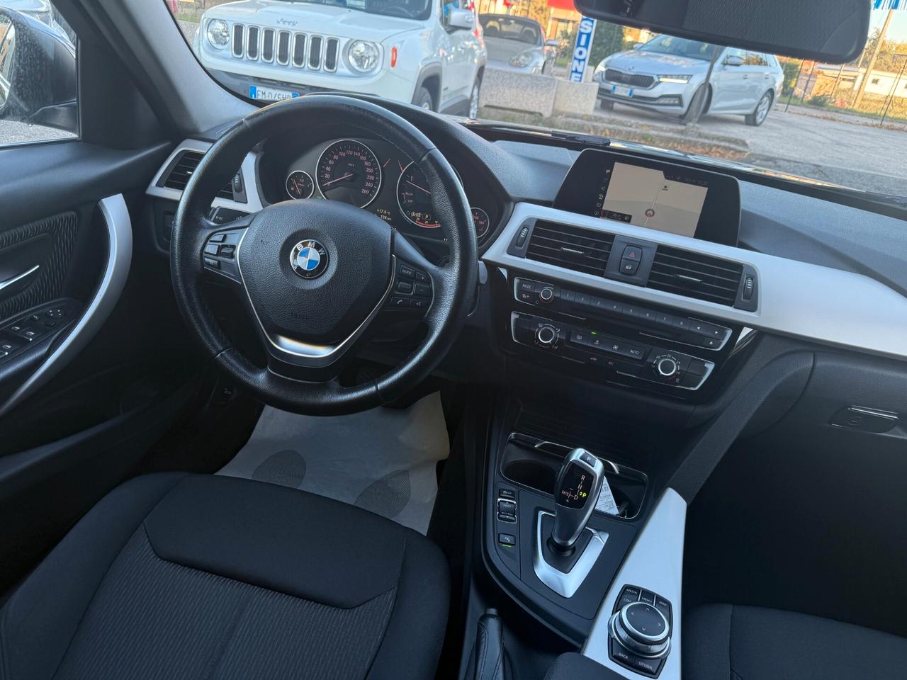 " PERFETTA" Bmw 318d Business Advantage aut.
