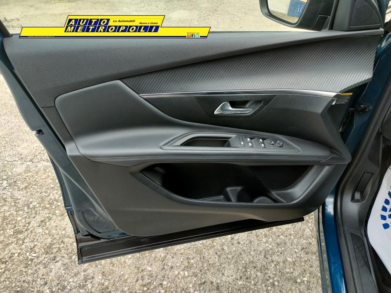 Peugeot 3008 1.5 130cv BlueHDi EAT8 Allure (Autom.)