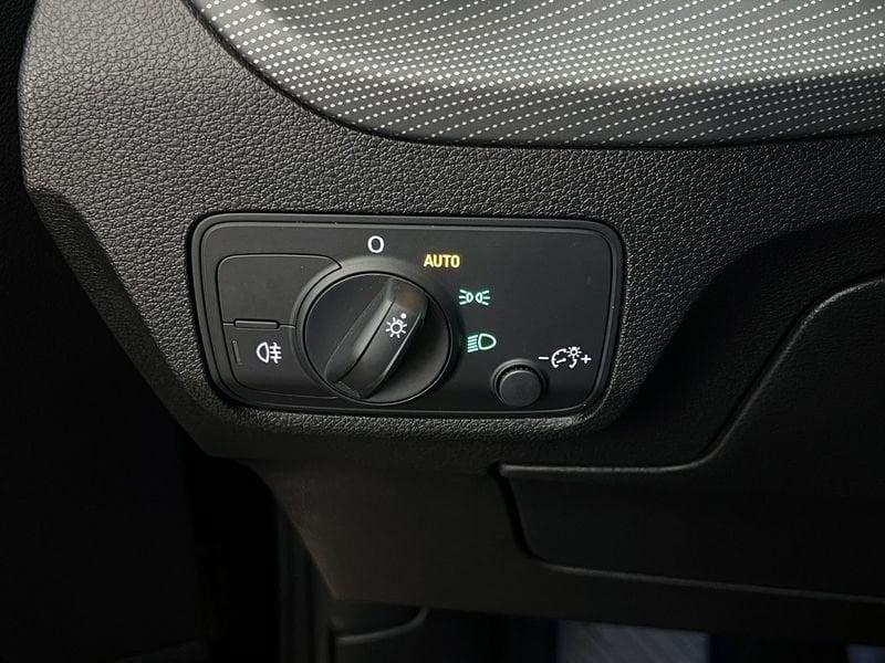 Audi Q2 Q2 35 TFSI Business Advanced