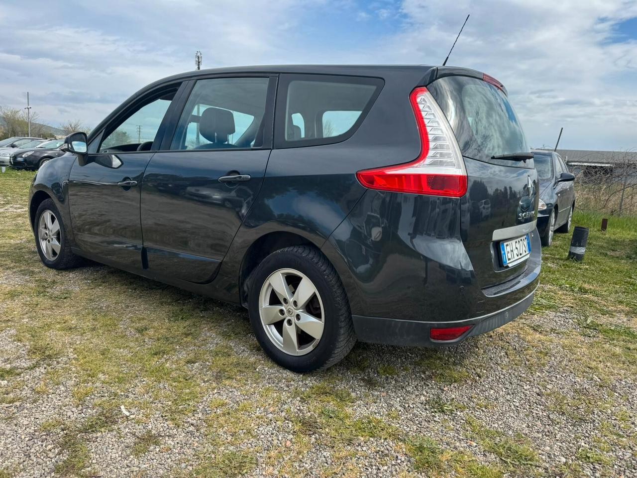 Renault Scenic 1.5 dCi 7 posti SOLO 98.000 KM