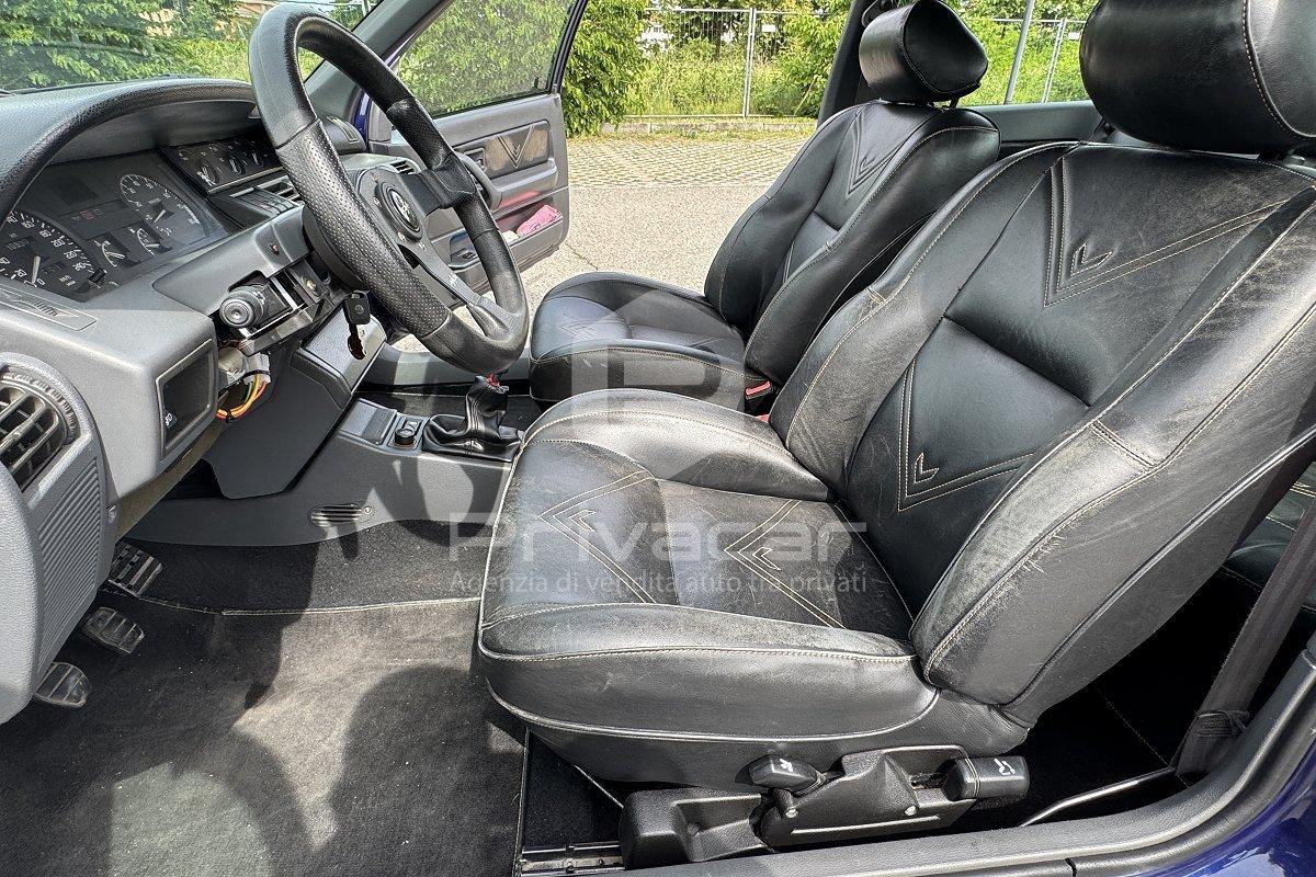 RENAULT Clio 1.8i 16V cat