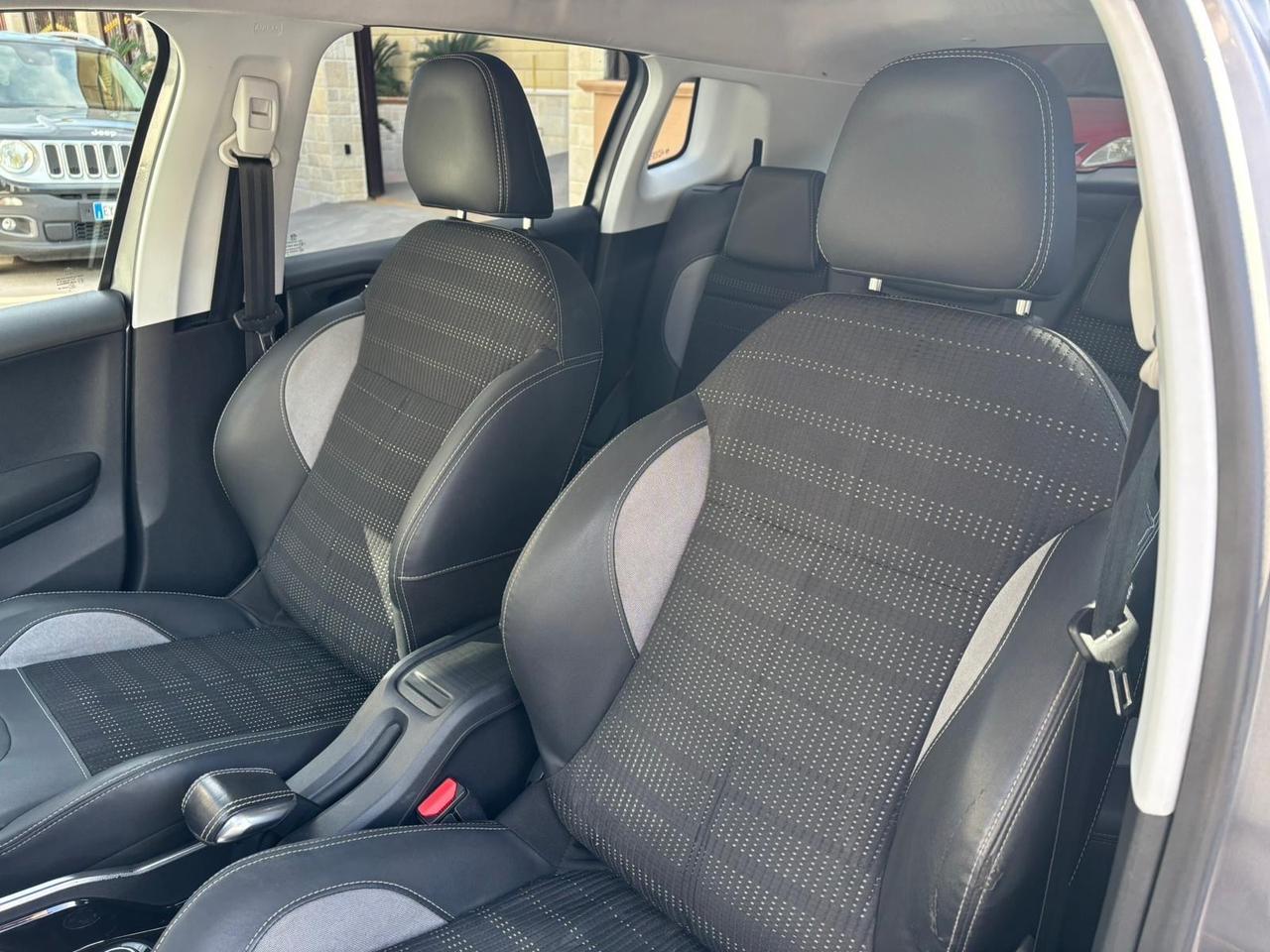 Peugeot 2008 1.6 e-HDi 92 CV Stop&Start Allure