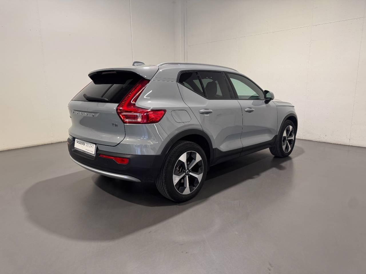 VOLVO XC40 T2 CORE AUTO