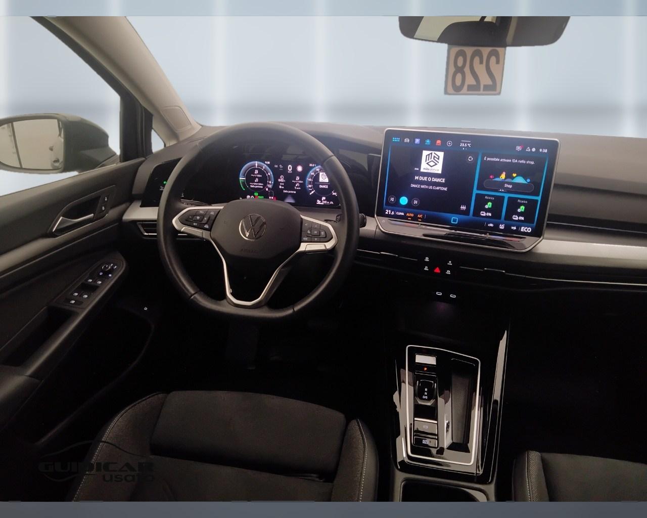 VOLKSWAGEN Golf VIII 2024 - Golf 1.5 tsi ehybrid Style 204cv dsg