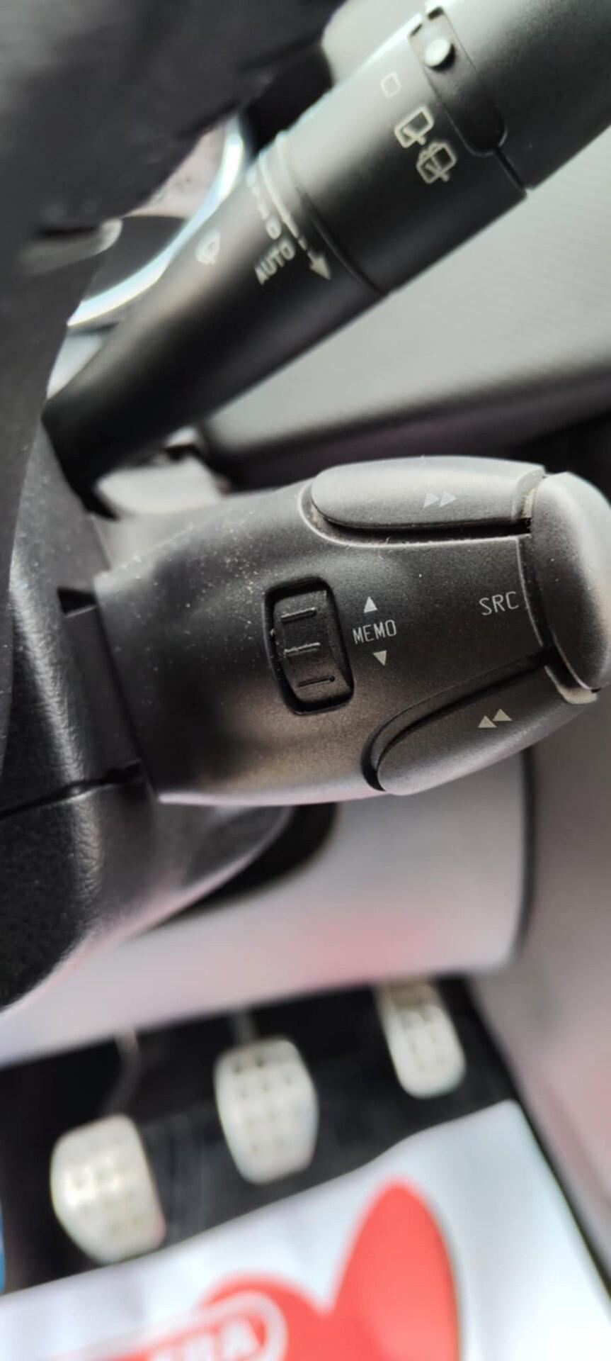 Peugeot 207 1.6 8V HDi 93CV 5p. Allure