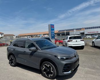 Volkswagen Tiguan 2.0 tdi R-Line 4motion 193cv /NO VINCOLI/FULL Opt.