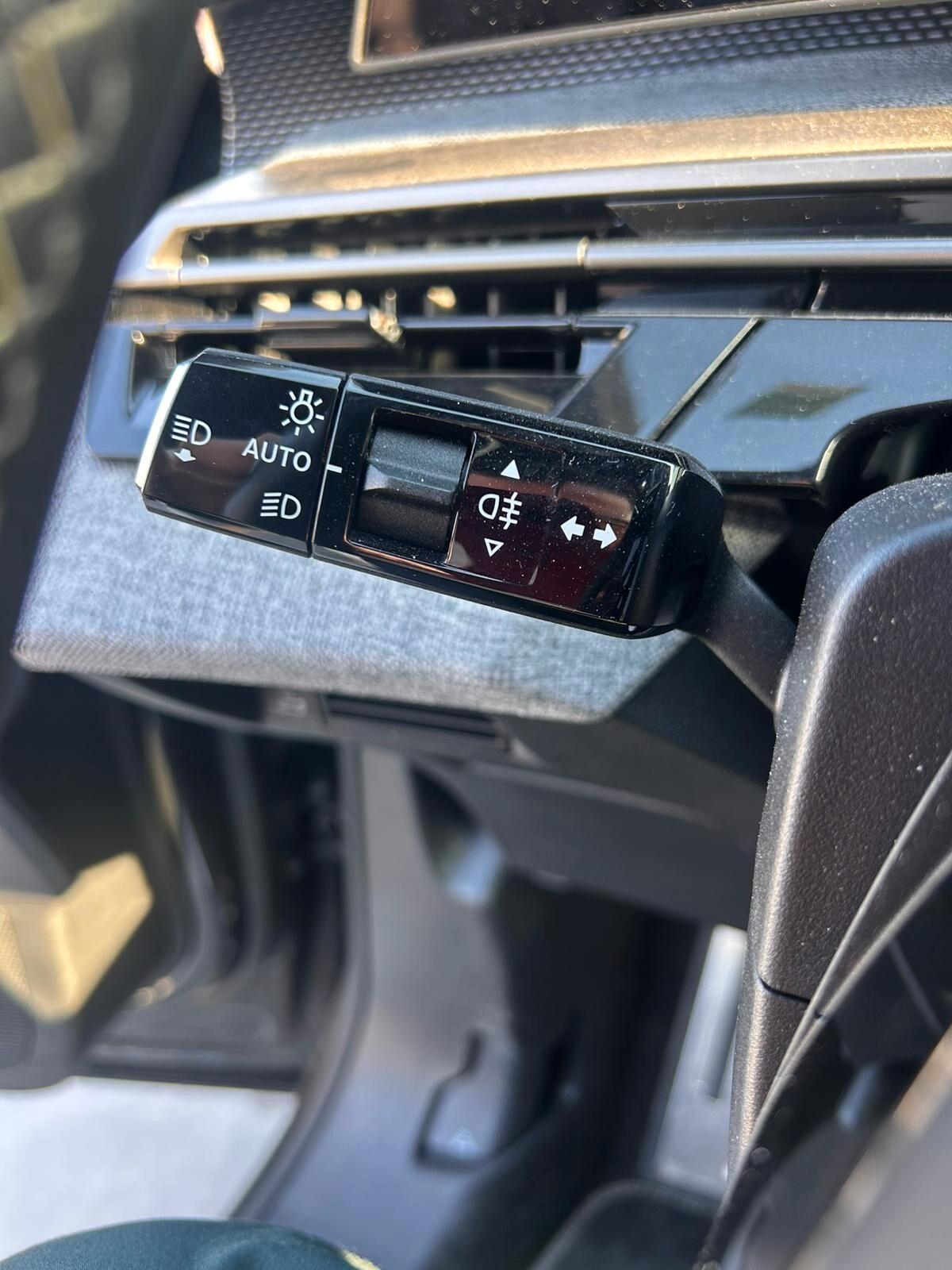 Peugeot 3008 Hybrid 136 e-DCS6 GT