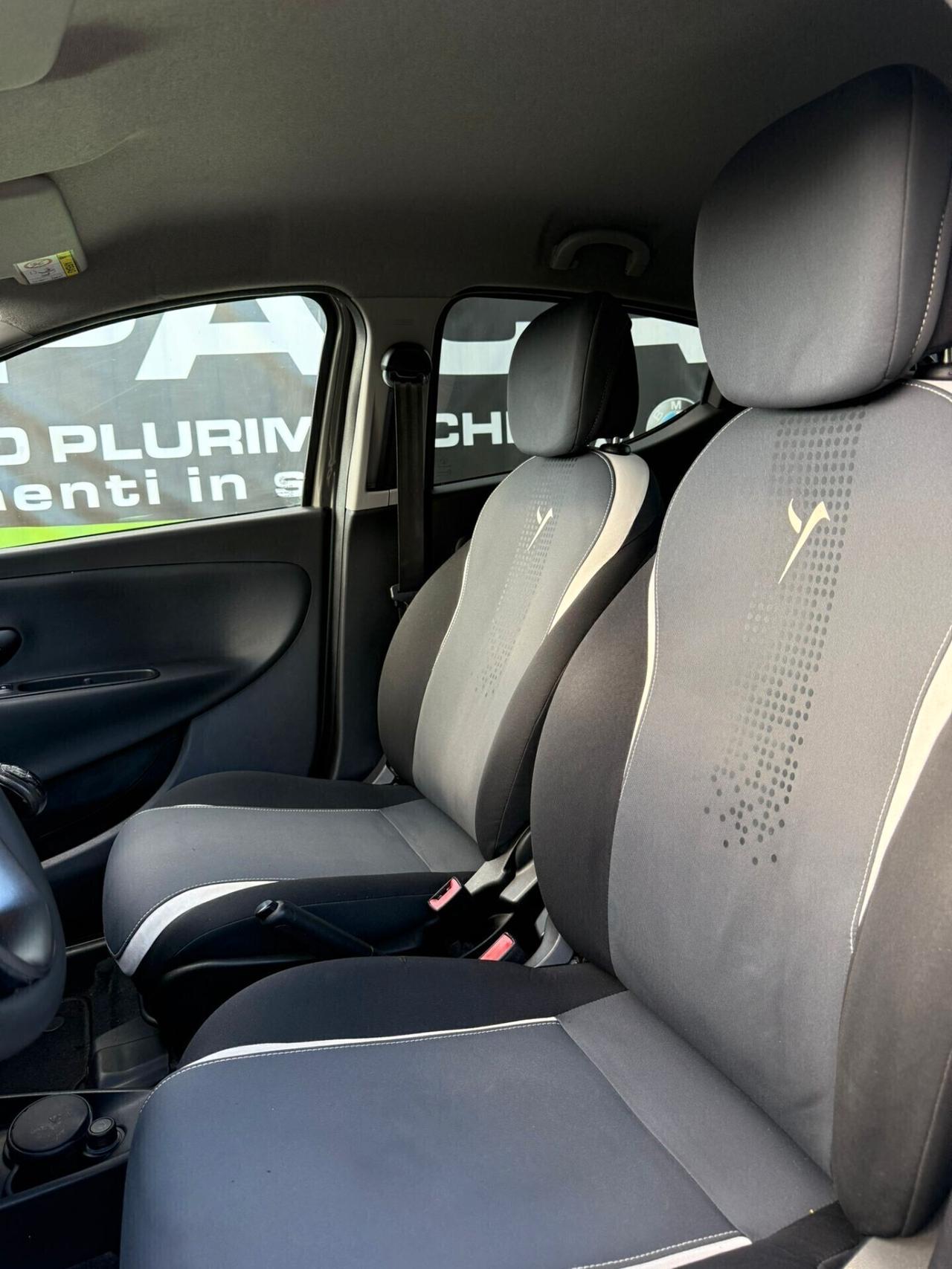 Lancia Ypsilon 0.9 TwinAir 85 CV 5 porte Metano Ecochic Elle