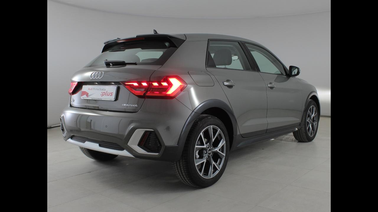 AUDI A1 II 2022 allstreet - A1 allstreet 30 1.0 tfsi Admired 110cv s tronic