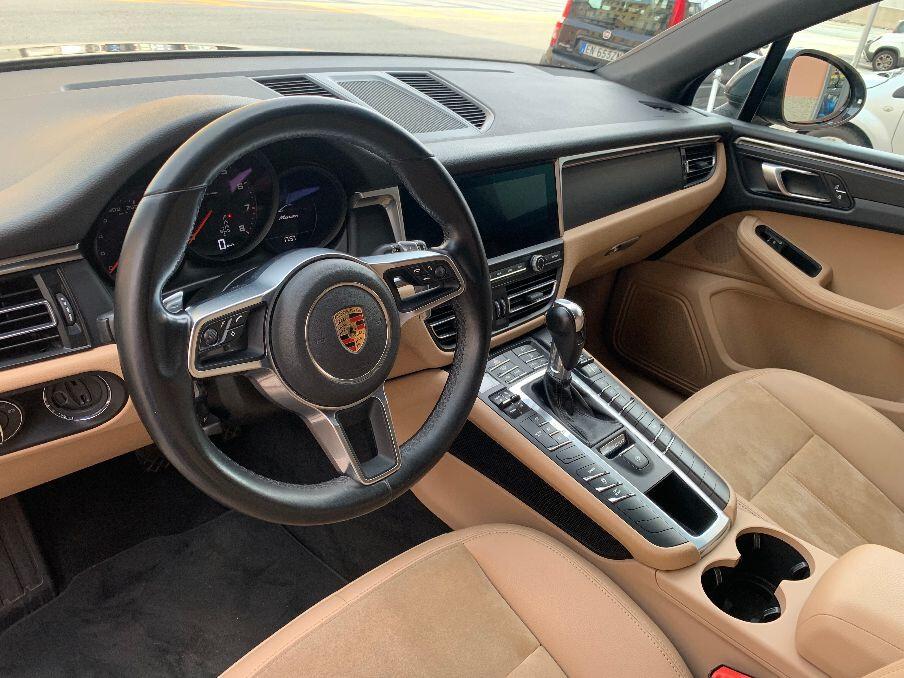 Porsche Macan 2.0 -IVA ESPOSTA