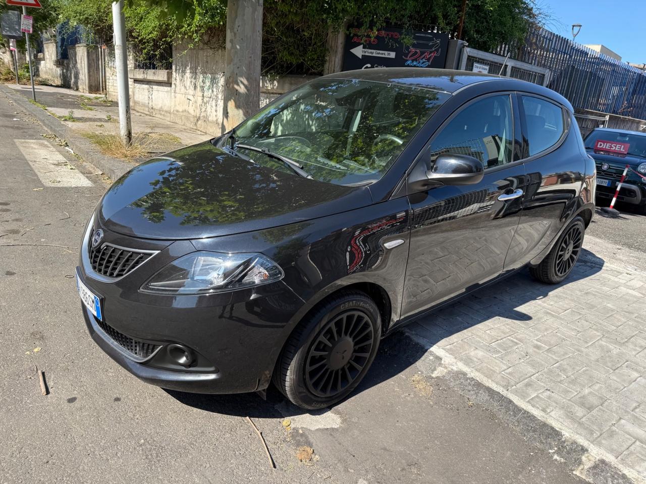 Lancia Ypsilon 1.0 FireFly 5 porte S&S Hybrid Ecochic A. Ferretti