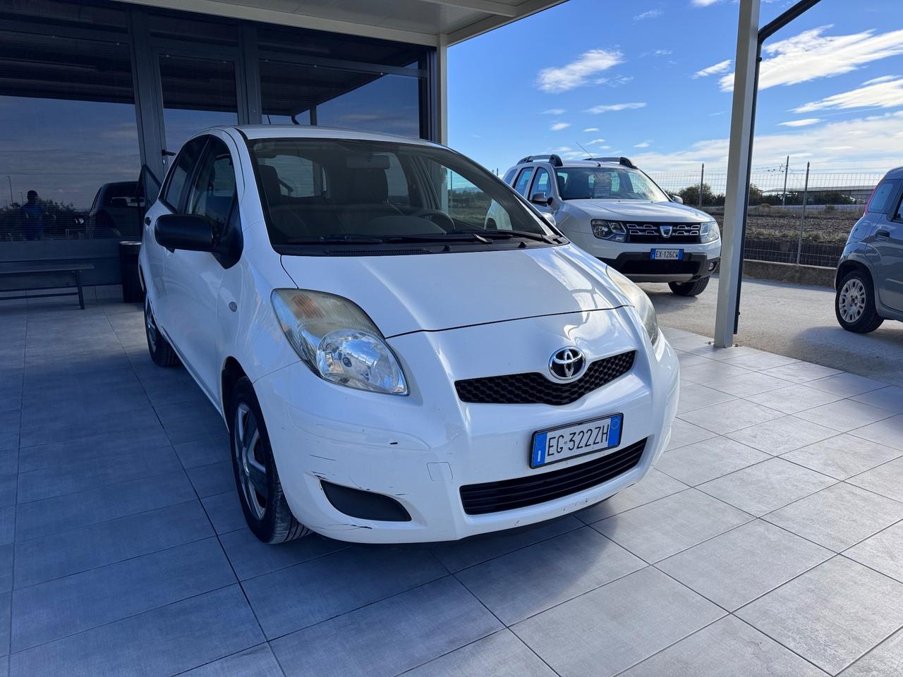 Toyota Yaris 1.0 5 porte