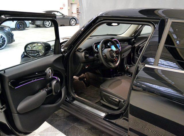 MINI Cooper 1.5 Automatica Essential 5 porte "KM 8.000" **