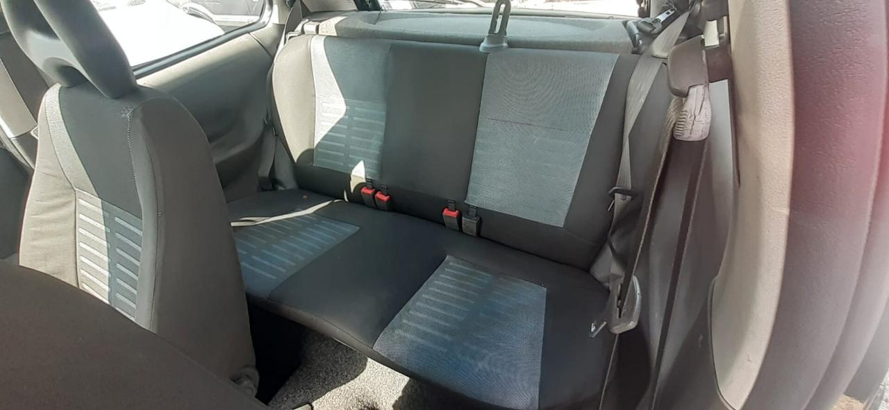 Fiat Punto 2010 - 1.2 benzina Lb automobili