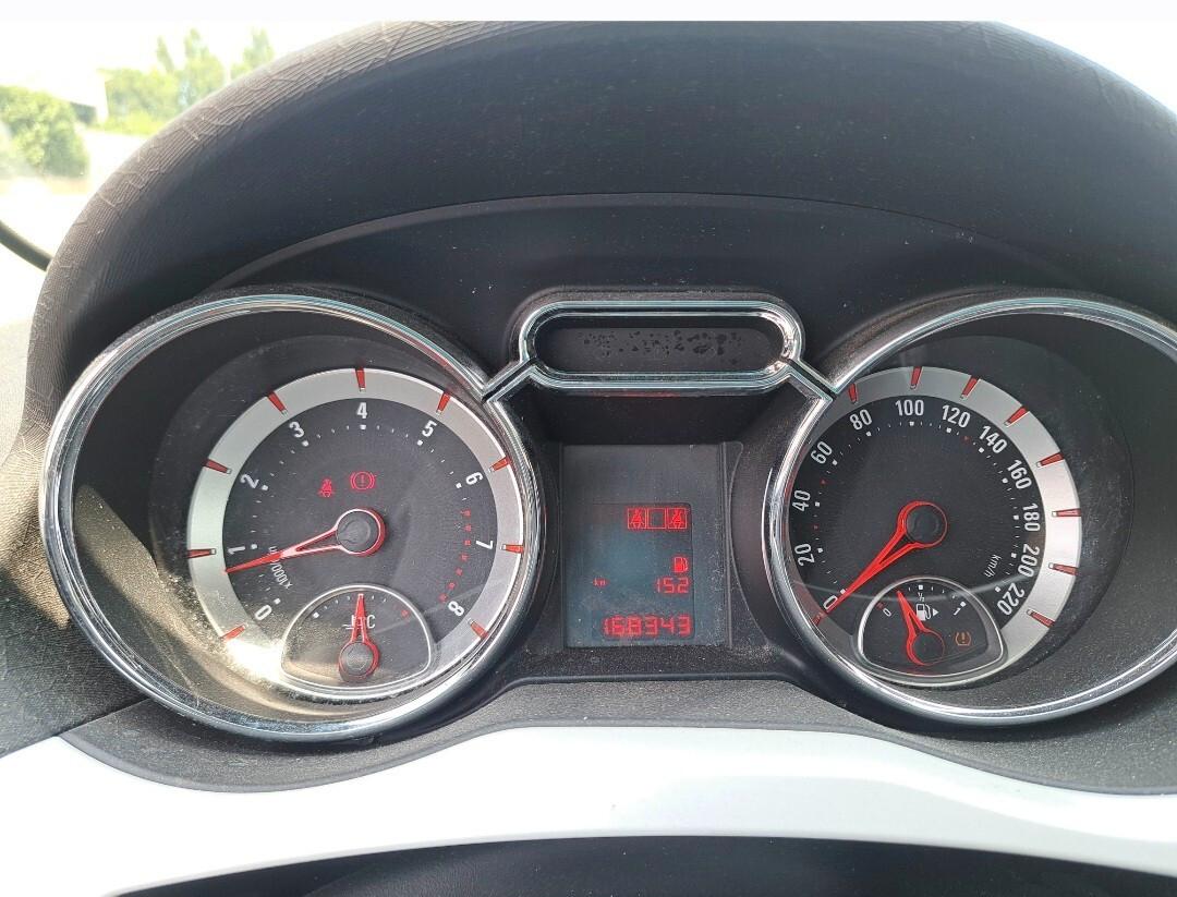 Opel Adam Rocks 1.2 70 CV Air