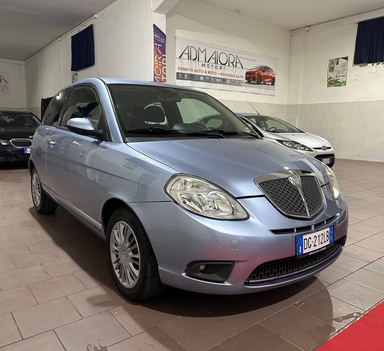 Lancia Ypsilon 1.2 Argento