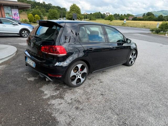 Volkswagen Golf GTI 2.0 TSI 5p.