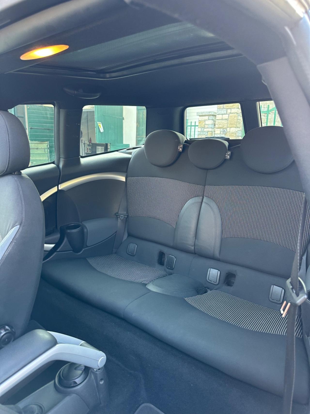 Mini CLUBMAN COOPER D KMCERT UNICOPR TETTO