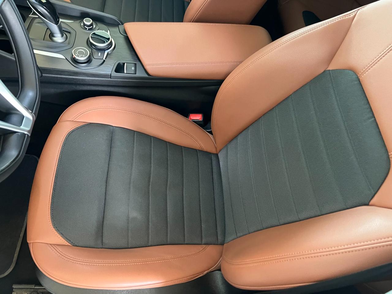 Alfa Romeo Giulia 2.2 Turbodiesel 180 CV AT8 Super