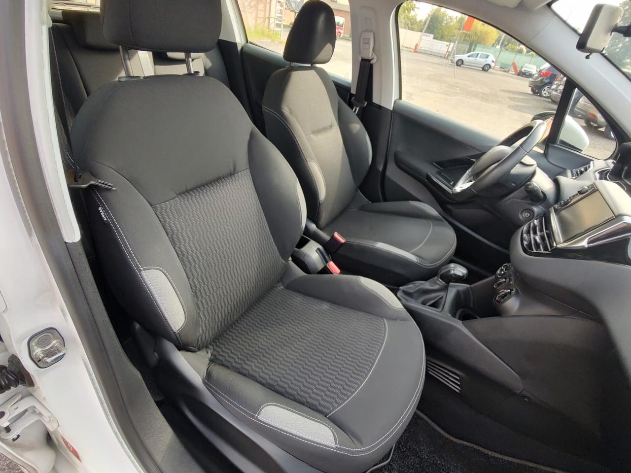 Peugeot 208 PureTech 82 5p. GPL Access, BENZINA\GPL, OK NEOPATENTATI