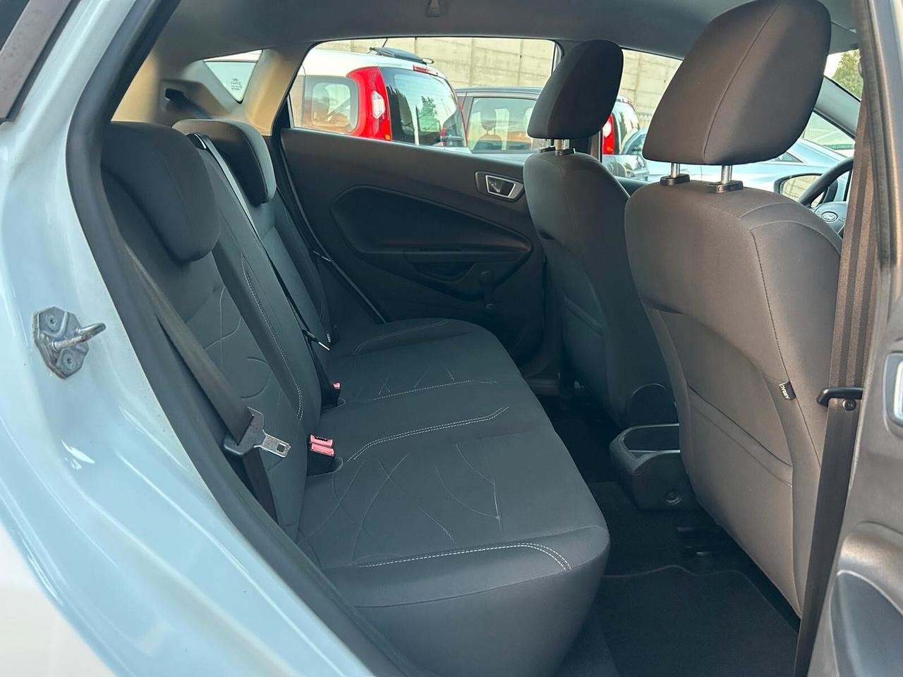 Ford Fiesta 1.5 TDCi 75CV 5 porte Black& White Edition