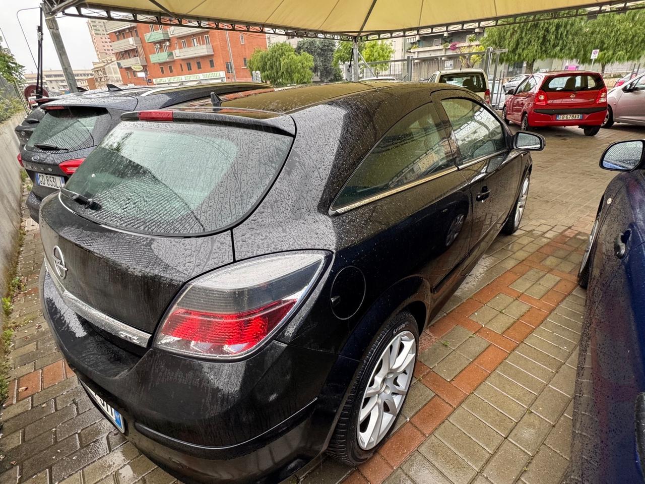 Opel Astra GTC 1.9 16V CDTI 150CV 3 porte Cosmo