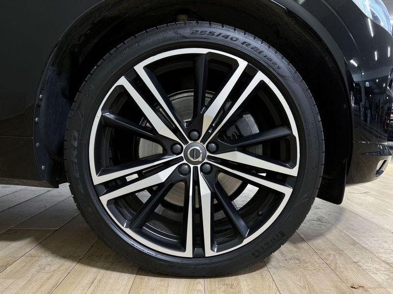 Volvo XC60 XC60 B4 (d) AWD Geartronic R-design
