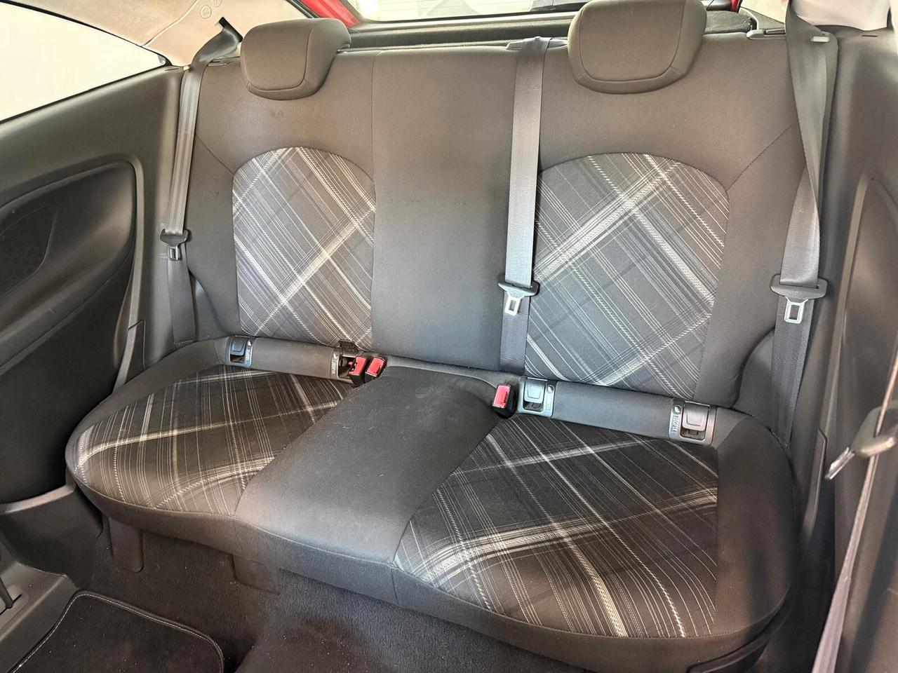 Opel Corsa 1.3 CDTI ecoFLEX 95CV Start&Stop Coupé b-Color