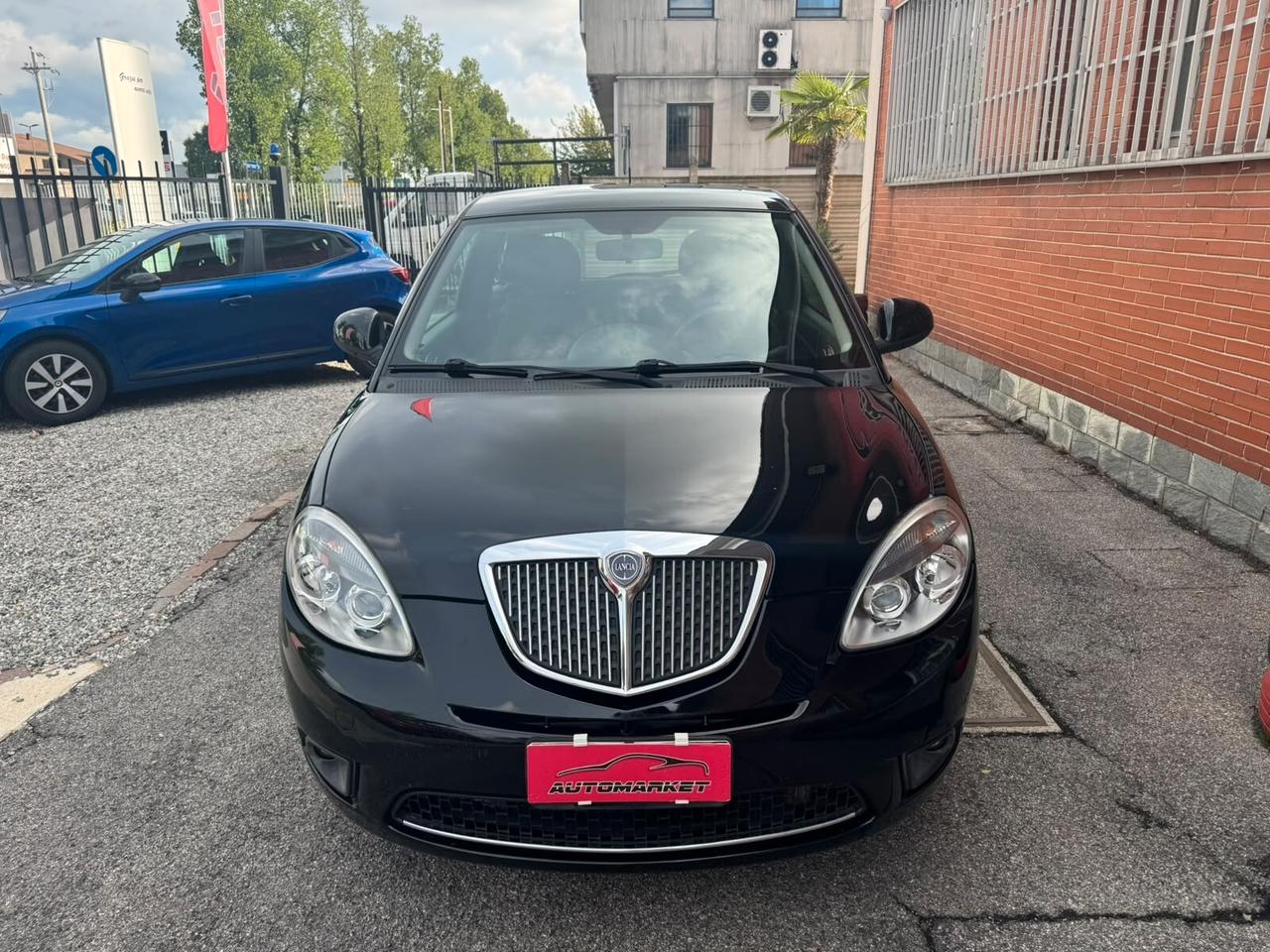 Lancia Ypsilon 1.2 69 CV Unyca