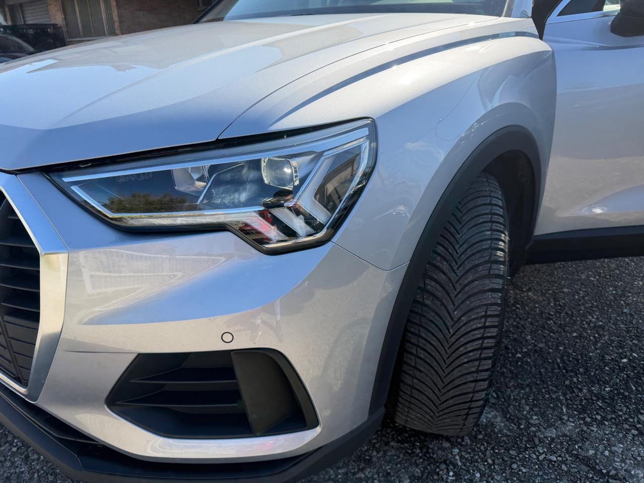 Audi Q3 35 TDI S tronic Business Advanced