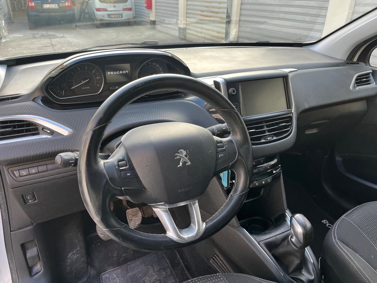 Peugeot 208 PureTech 82 5 porte Allure
