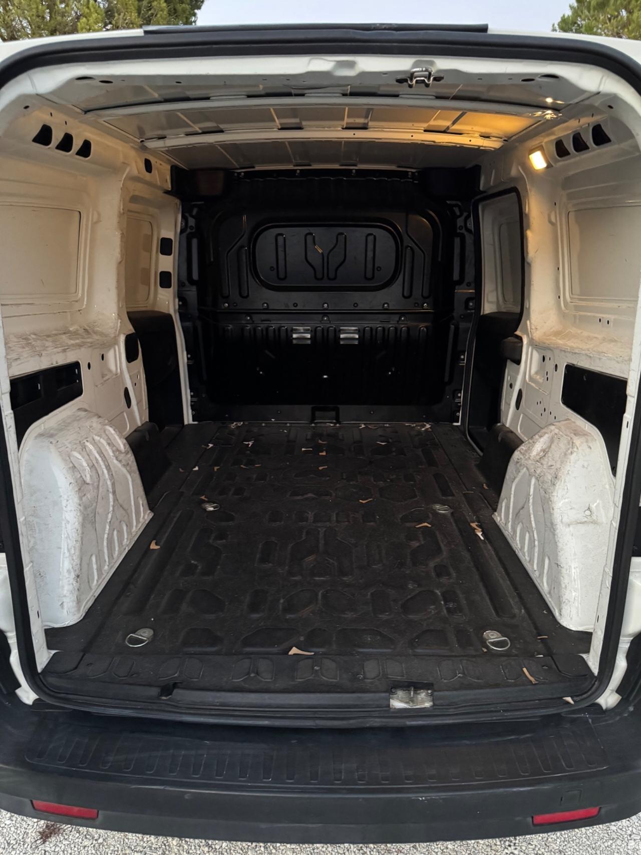 Fiat Doblò Maxi 1.6 Multijet 105 CV Autocarro