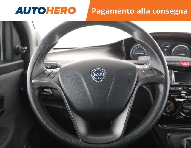 LANCIA Ypsilon 1.0 FireFly 5 porte S&S Hybrid Ecochic Silver