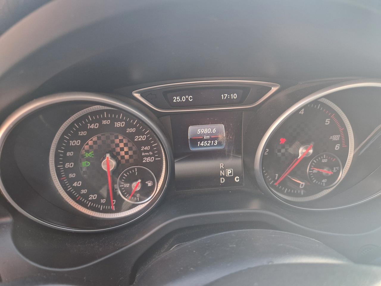 Mercedes-benz A 180d Automatic -2015