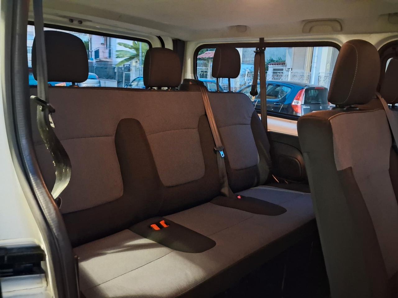 Opel Vivaro 29 1.6 CDTI 120CV 9 posti 2019 Gancio