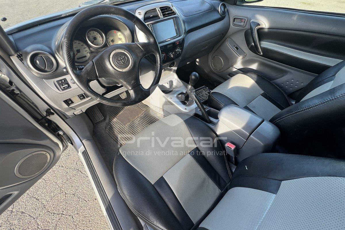 TOYOTA RAV4 2.0 Tdi D-4D cat 3 porte