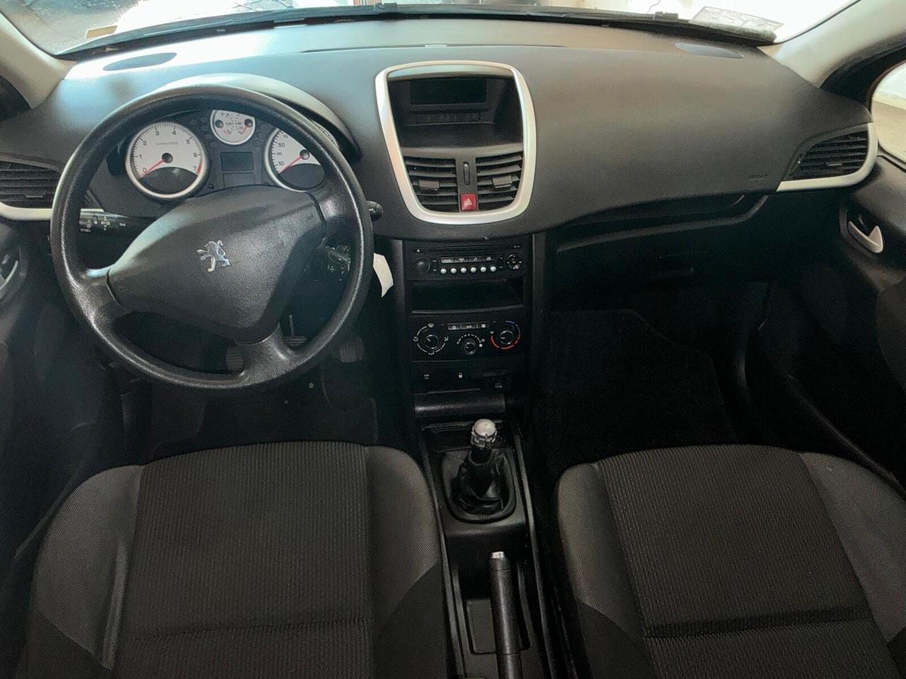 PEUGEOT 207SW 1.4 VTi EURO 5 IDEALE PER NEOPATENTATI NO BOLLO TENUTA BENE