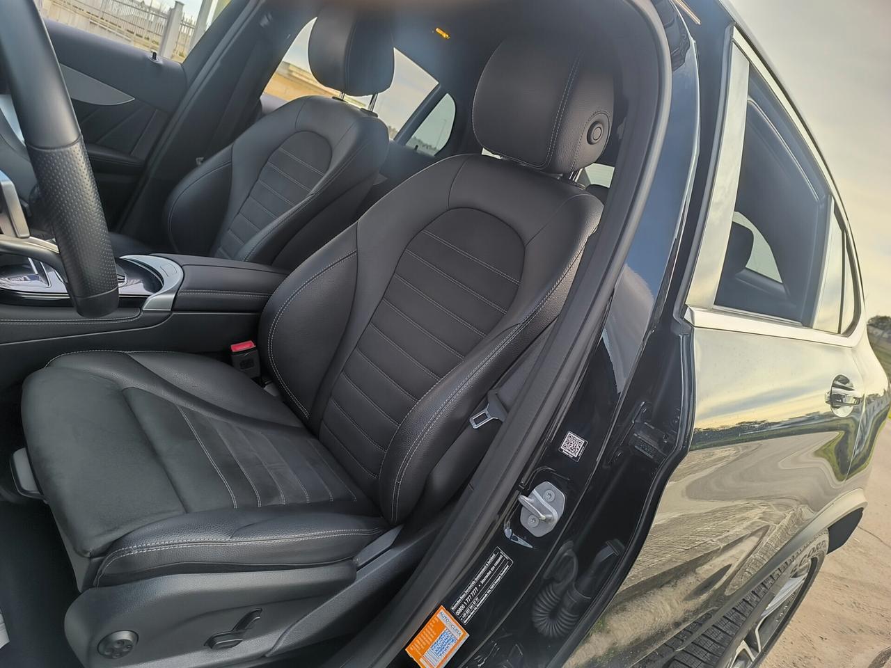 MERCEDES GLC 220 d 4MATIC COUPÉ PREMIUM AMG