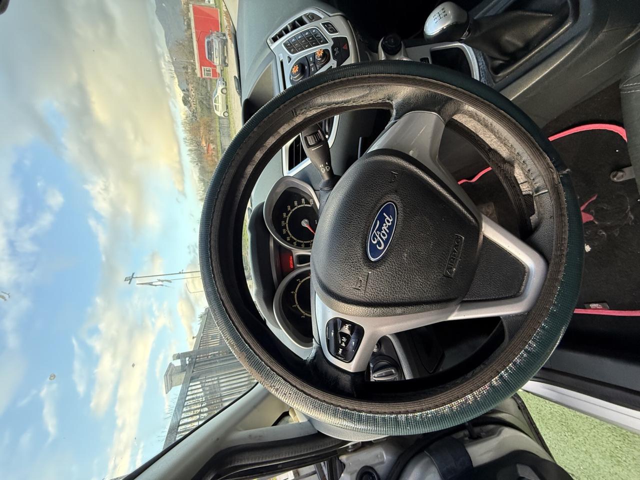 FORD FIESTA 1.2 BENZINA OK NEOPATENTATI