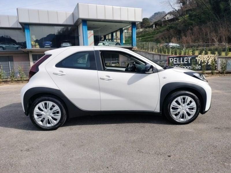 Toyota Aygo X 1.0B (72 CV) Active