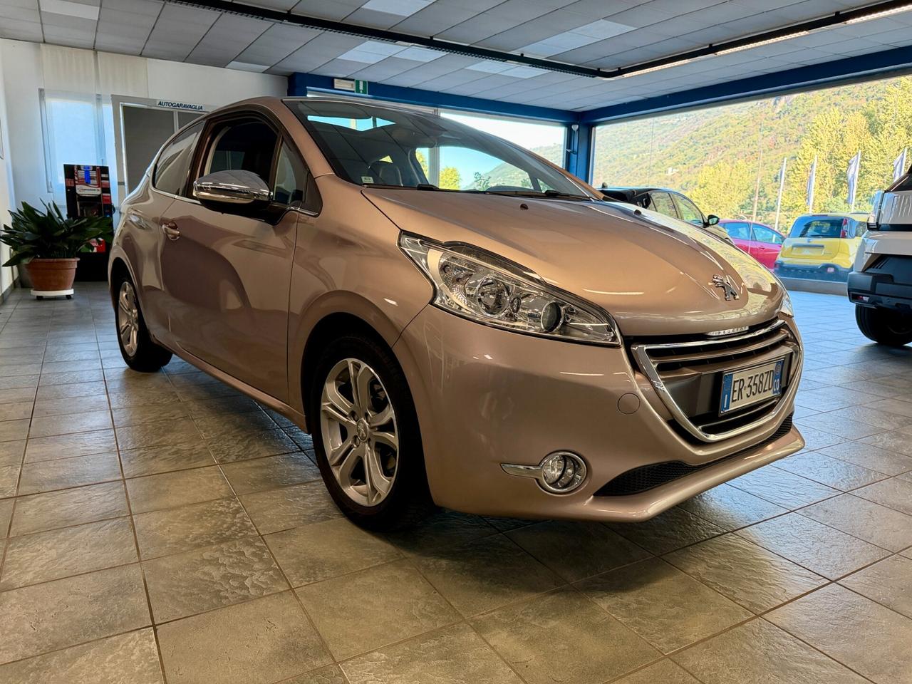 Peugeot 208 1.2 VTi 82 CV 3 porte Allure