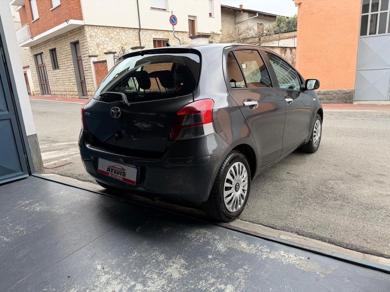 Toyota Yaris 1.3 5 porte Sol
