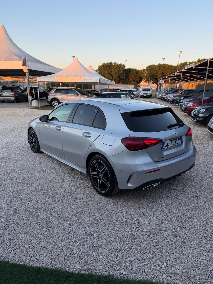 MERCEDES - Classe A - A 200 d Automatic Premium