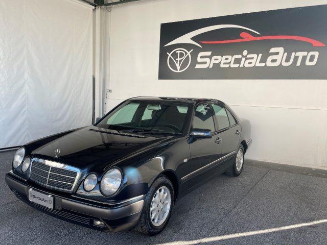 MERCEDES-BENZ E 200 Elegance soli 56000km