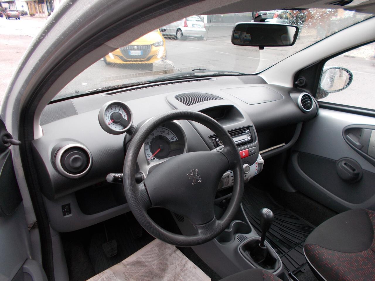 Peugeot 107 1.0 68CV 3p. Plaisir